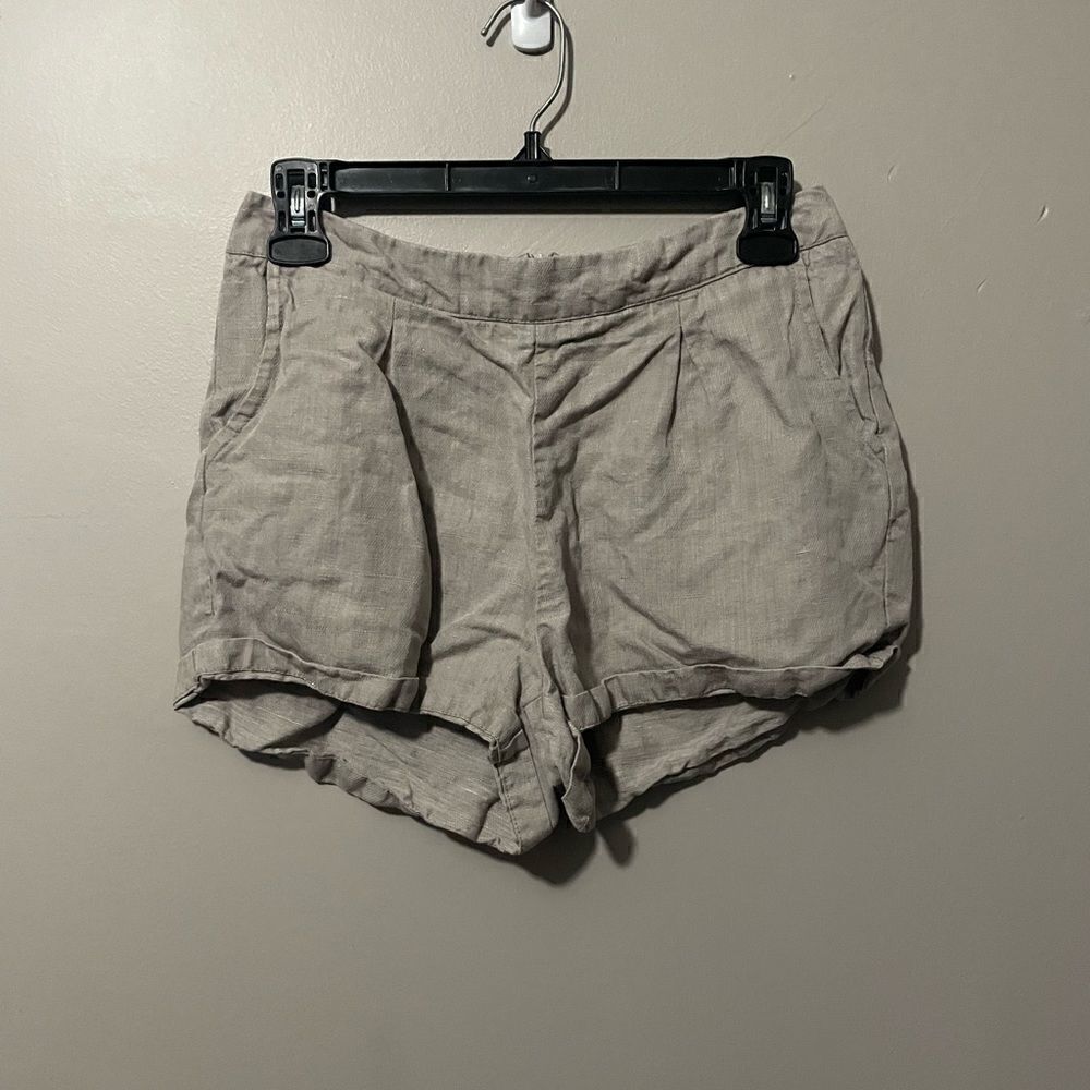 Cupcakes and cashmere shorts size 4